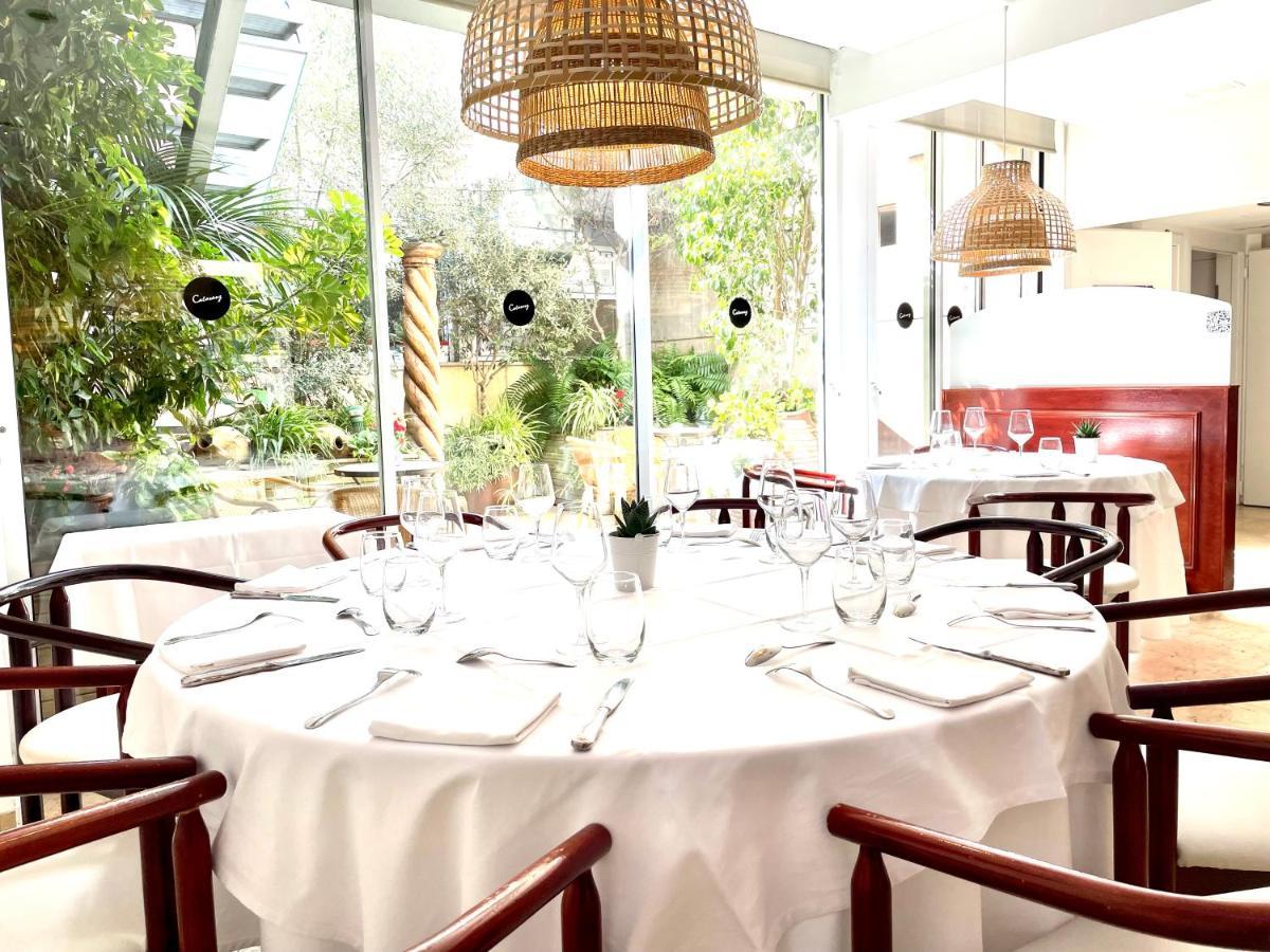 Hotel Calasanz Molins de Rei Ngoại thất bức ảnh